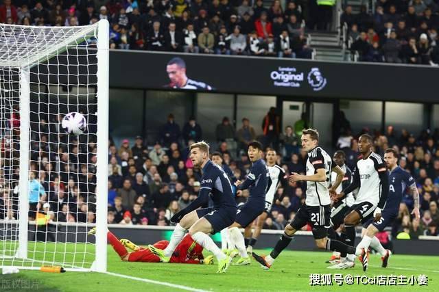 传中泛滥无济于事，曼联客场0-2败给赫尔城